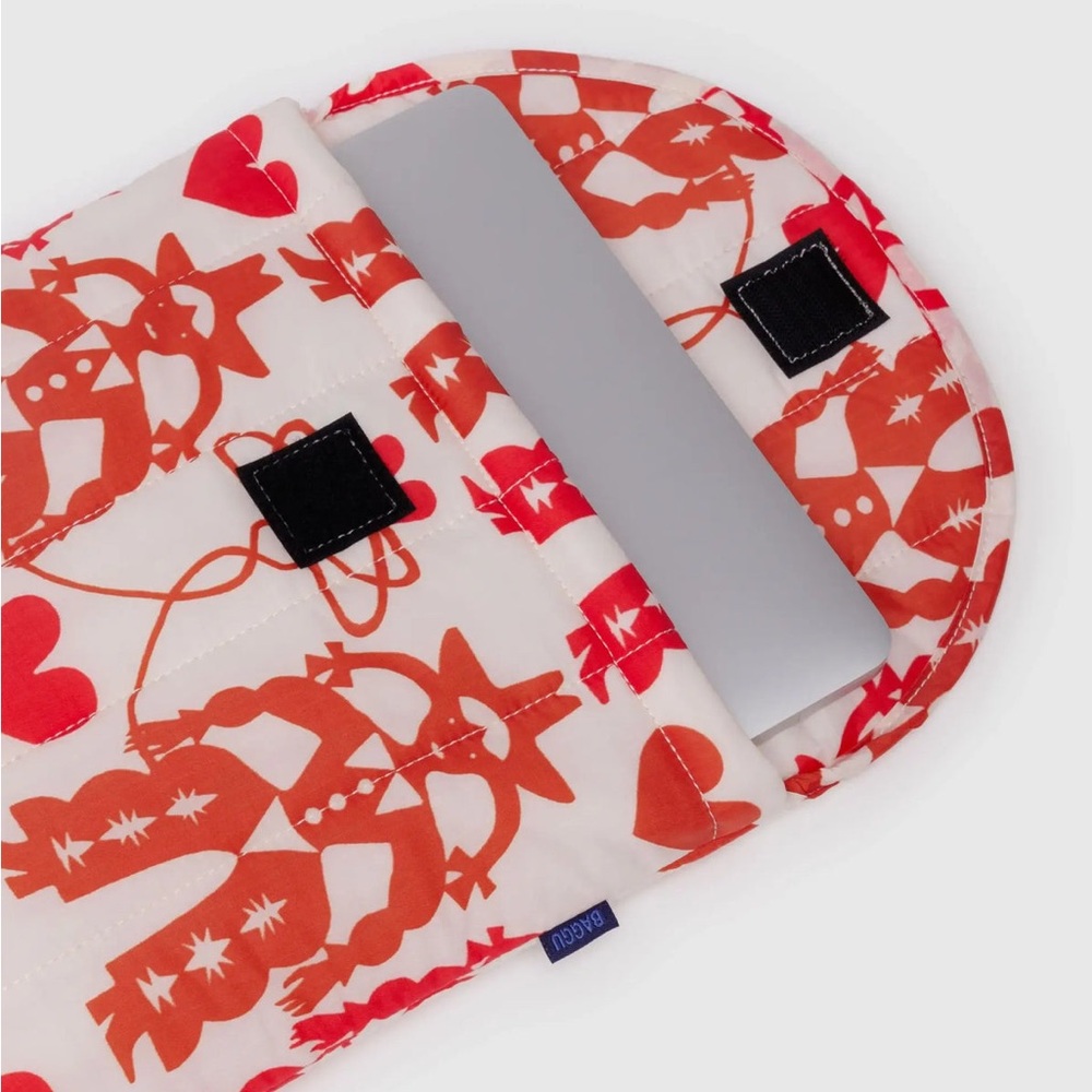 Baggu Puffy Laptop Sleeve in 13”/14” in Cowgirls - Picture 2 of 2
